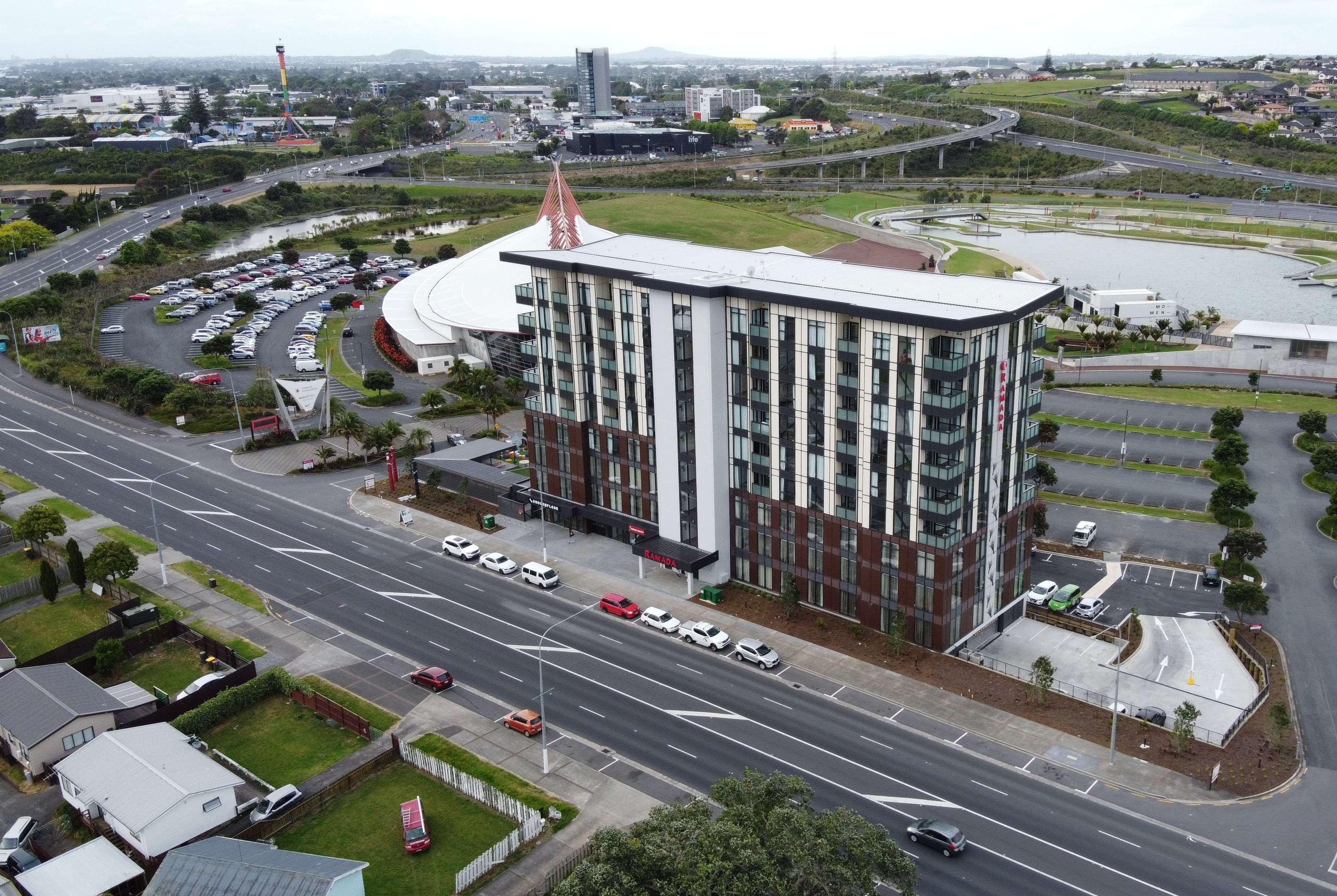 Ramada Suites By Wyndham Auckland Manukau Pacfic Centre 외부 사진