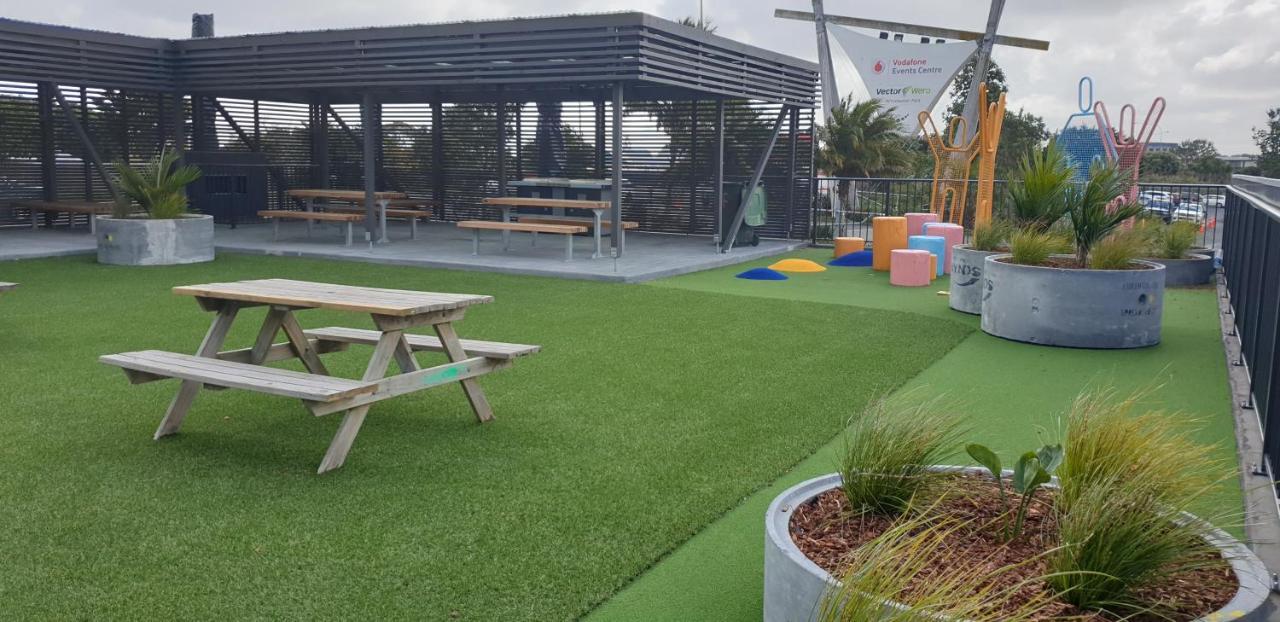 Ramada Suites By Wyndham Auckland Manukau Pacfic Centre 외부 사진